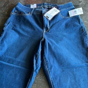 Women’s jean capri